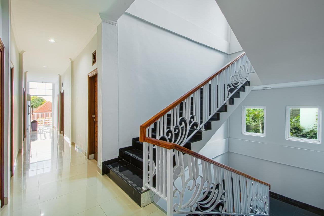 Emerald Residence Medan Exteriör bild